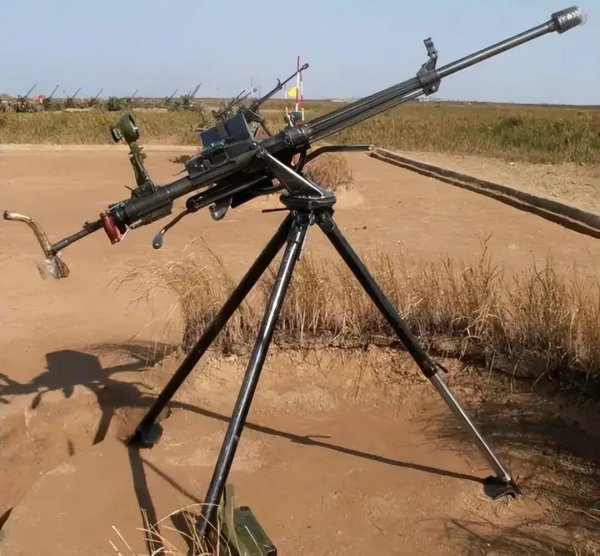 从老山前线到边防哨所：85式高射机枪，陪伴中国步兵营40年的“40公斤伙伴”