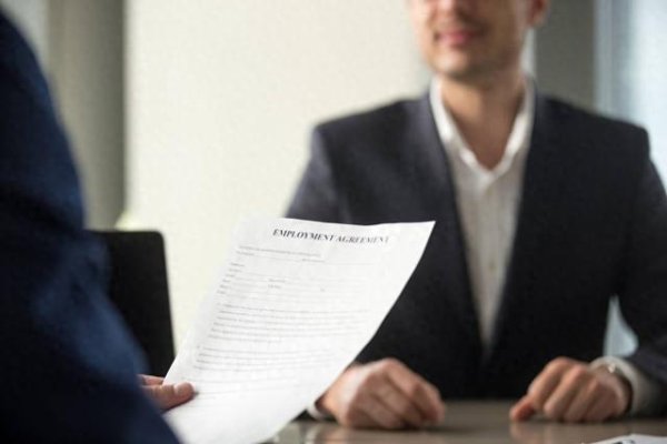 “前同事”一句评价决定新offer薪资? 专家: 找准两大原则, 谨防“背调”变“滥调”